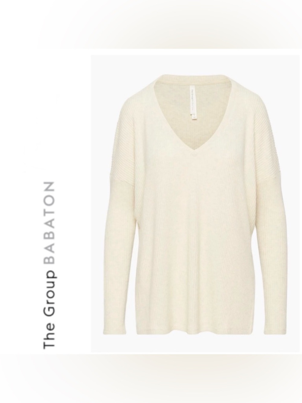 The Group Babaton by Aritzia, v-neck Traverse
Longsleeve top, Size 2, EUC